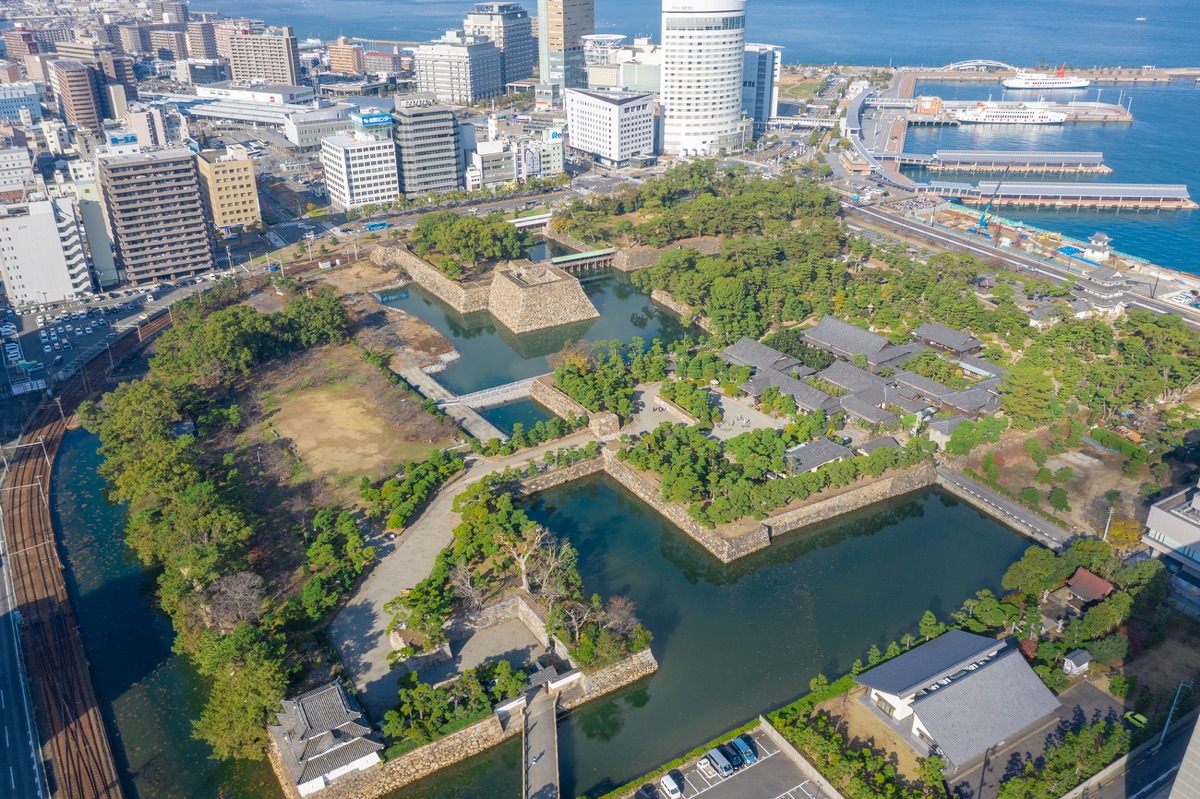 写真03：海水を引き入れた内・中堀