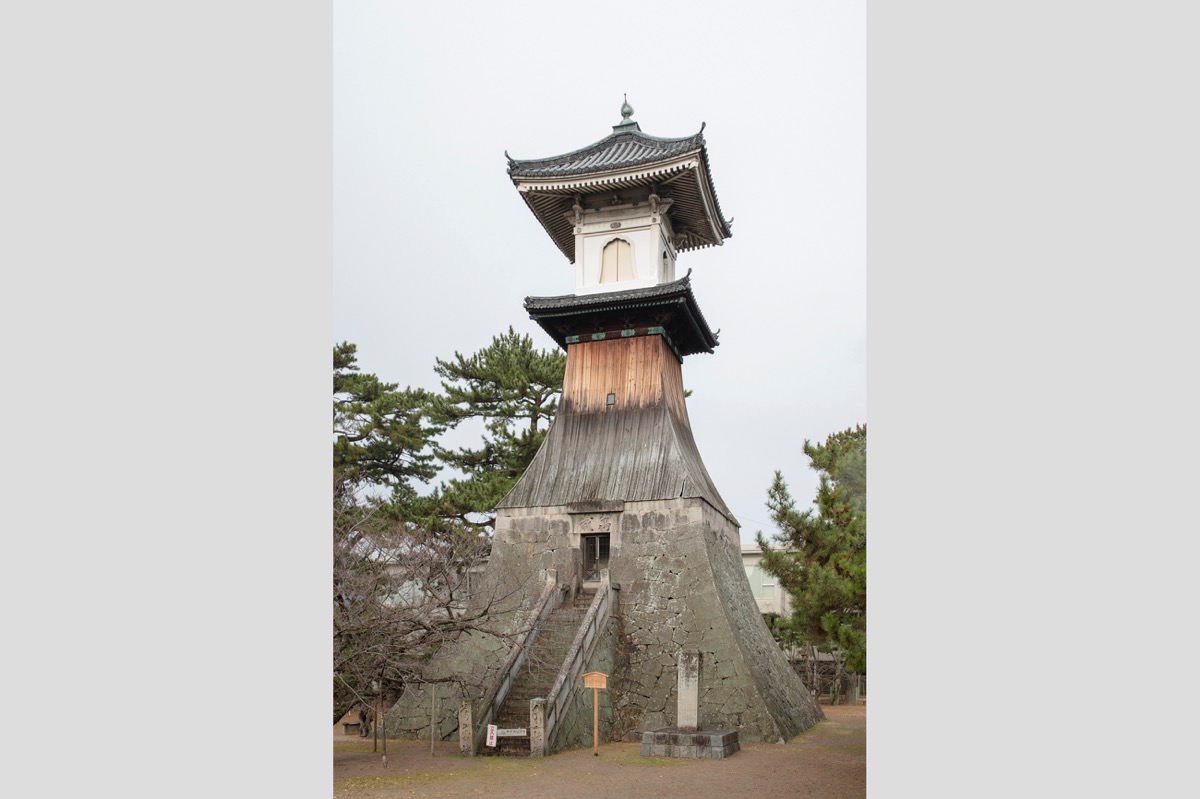 写真05：高灯籠
