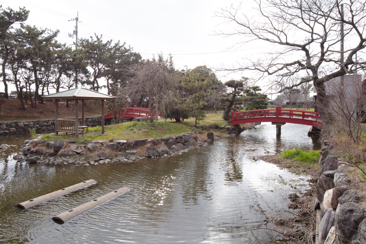 写真06：琴柱池（ことじいけ）