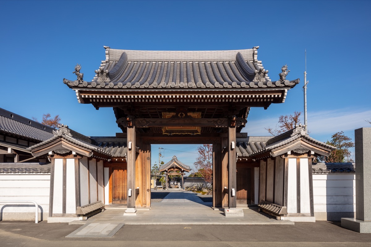 写真08：大門